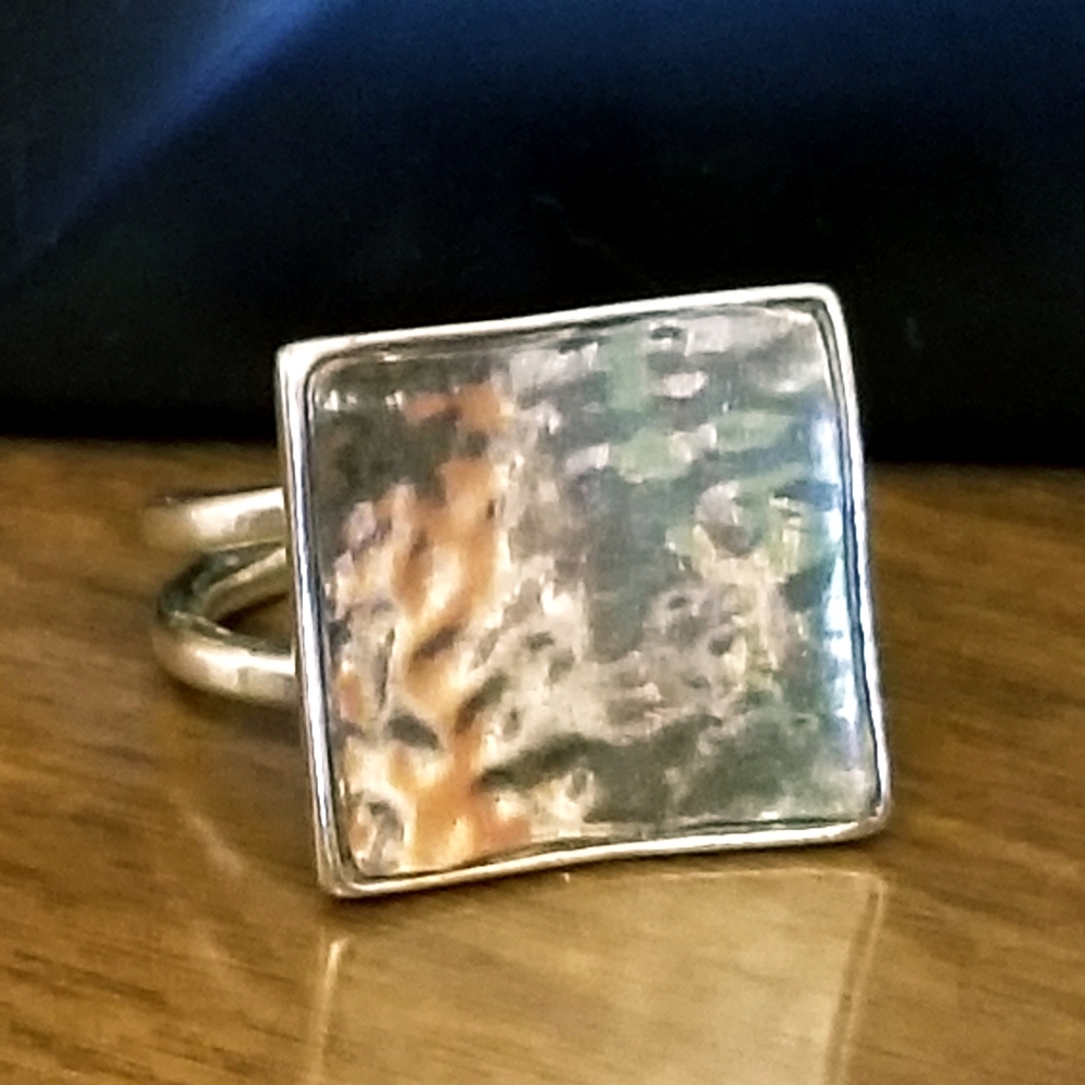 Rare Silpada Sterling Silver Hammered Ring
